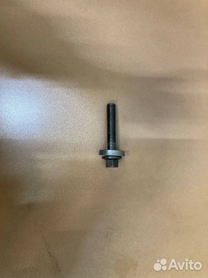 Болт шкива коленвала