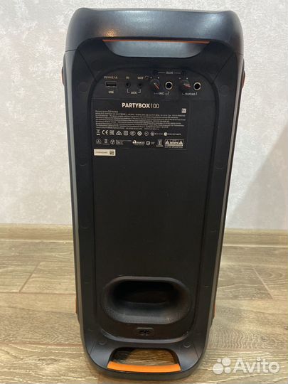 Портативная колонка JBL Partybox 100