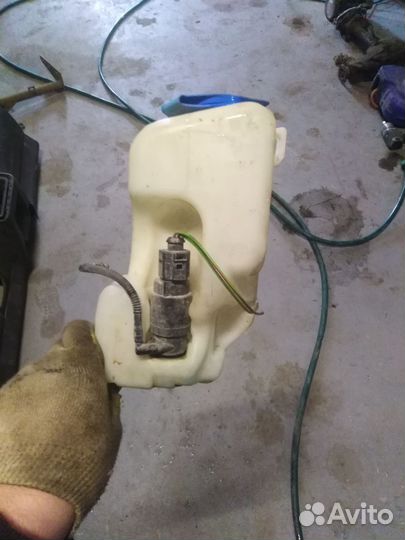 Бачок омывателя Skoda Octavia a4