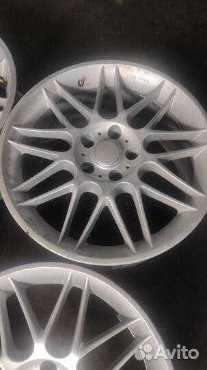 Комплект разношироких дисков r18