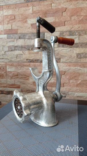 Мясорубки чугунные времён СССР