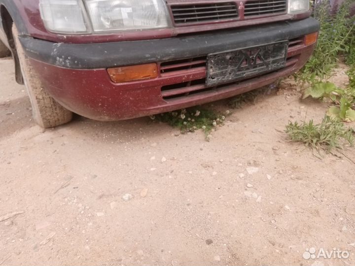 Бампер передний Mitsubishi Space Wagon 2