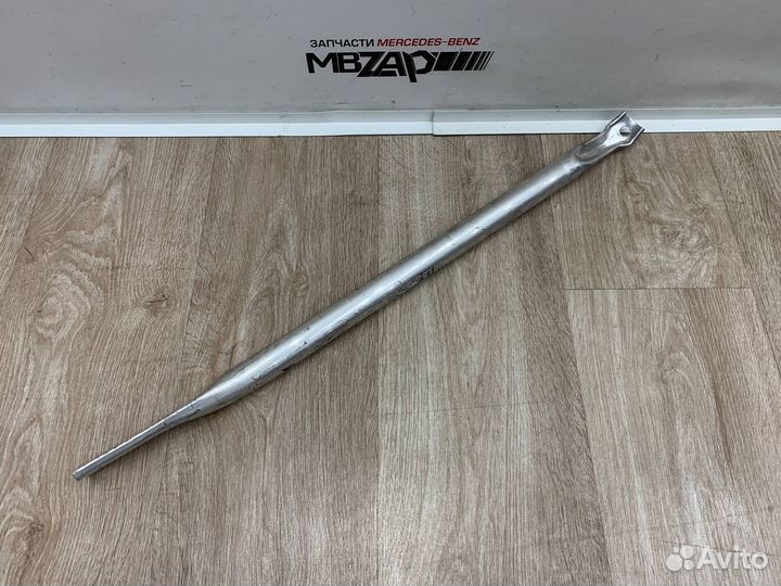 Распорка стоек правая Mercedes X253 GLC 253