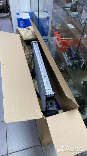 Радиатор охлаждения Мерседес Атего системы