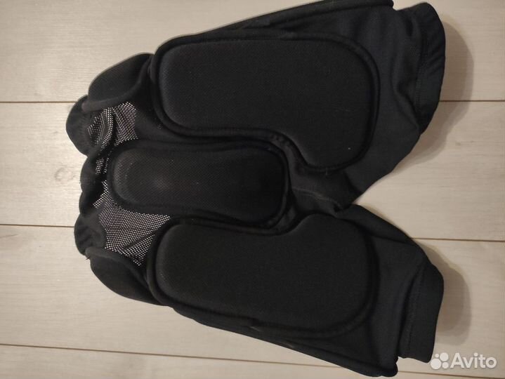 Шорты защитные для сноуборда biont