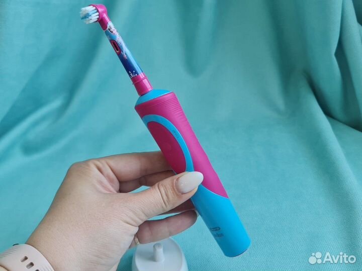 Электрическая Зубная щетка oral b детская