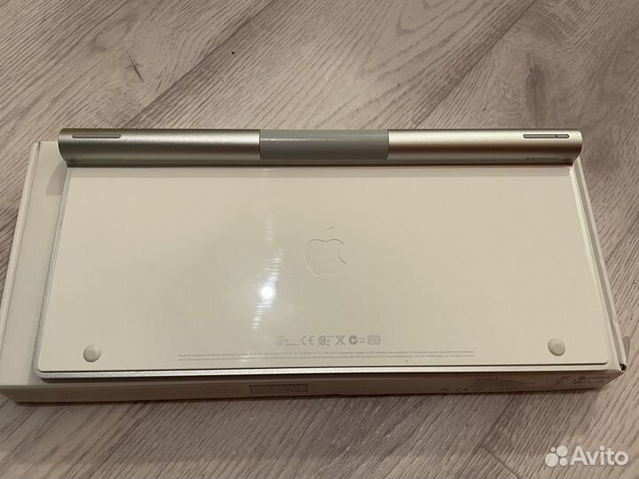 Apple Wireless Keyboard MC184LL/B