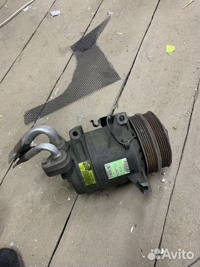 Продам компрэссор кондицианера S max на запчясти