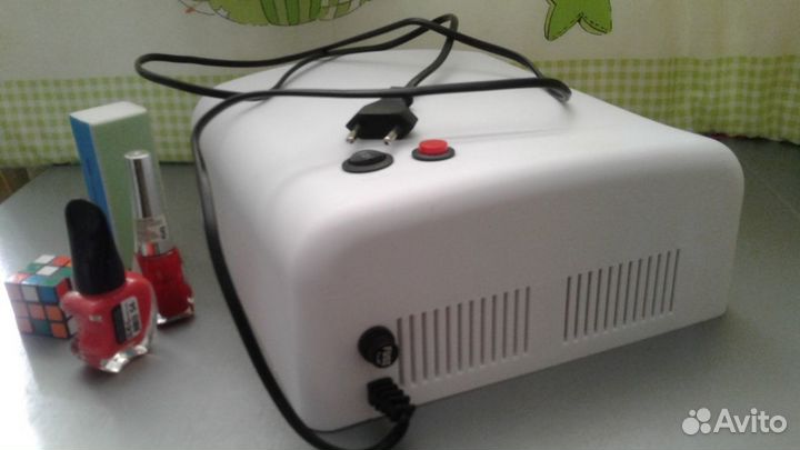 Лампа для сушки гель лака