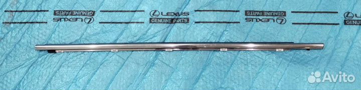 Хром накладка стекла Lexus NX переднего левого