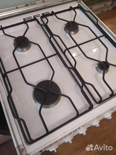 Газовая плита б/у с электродуховкой Ariston