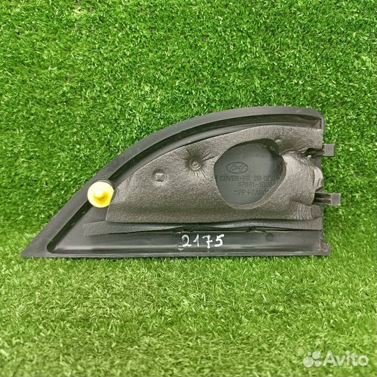 Уголок двери внутренний передний правый Hyundai