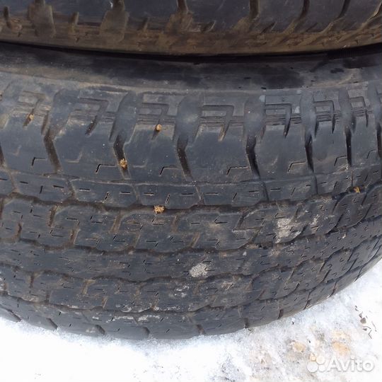 Bridgestone Dueler H/T 265/65 R17