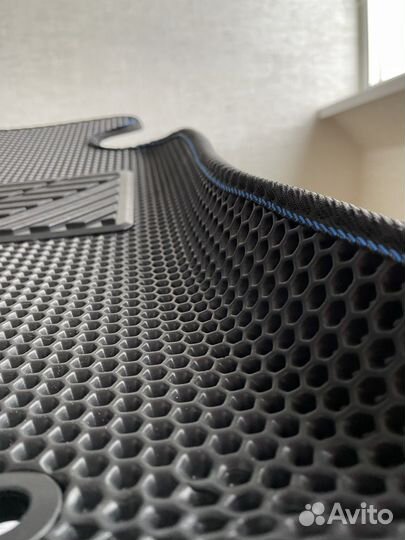 3D Ева-коврики для Mitsubishi Pajero 4