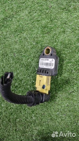 Датчик удара передний Citroen C-Crosser 2007