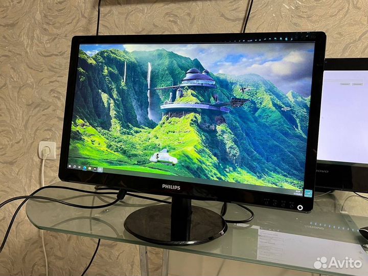 Монитор Philips 22