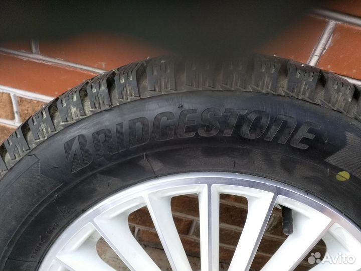 Bridgestone Ice Cruiser 7000S 195/65 R15