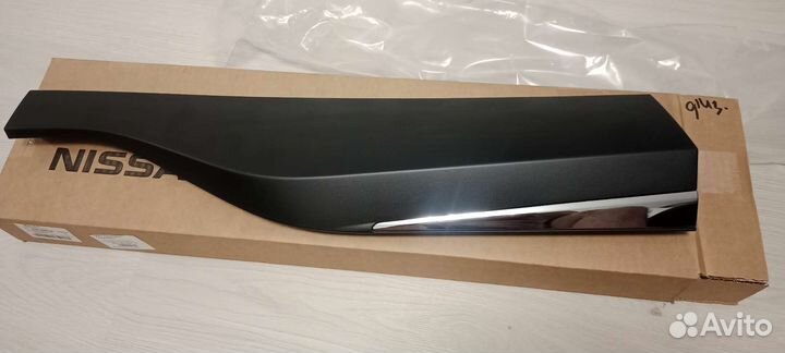 Молдинг двери задней левой z52