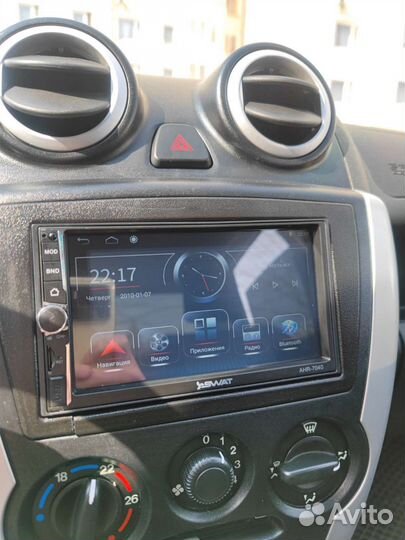 Магнитола Swat AHR-7040