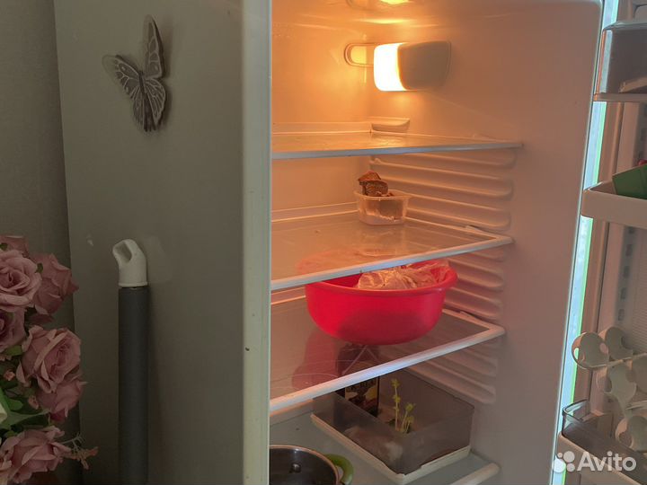 Холодильник 