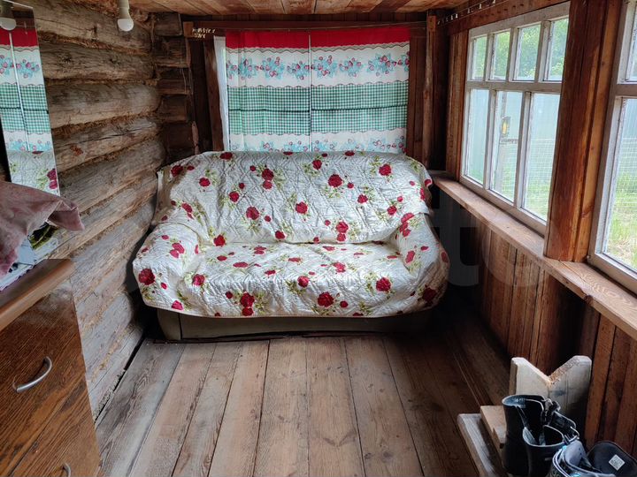 Дом 25 м² на участке 5 сот.