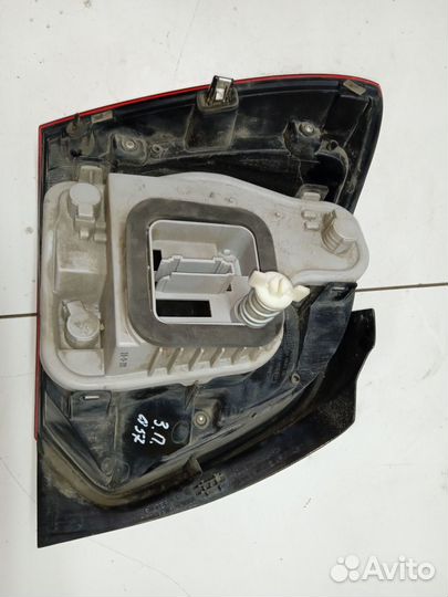 VW Polo (Mk5) V фонарь задний правый