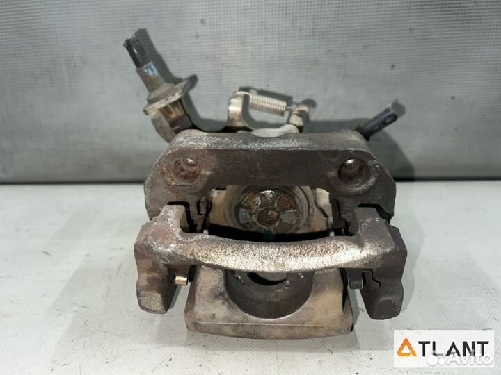 Суппорт задний левый toyota prius