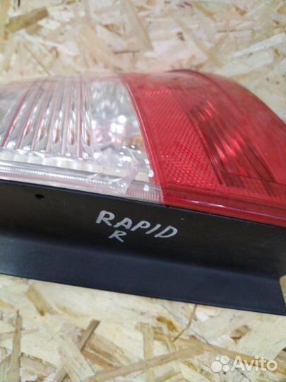 Фонарь задний правый Skoda Rapid NH3 cbza 2014