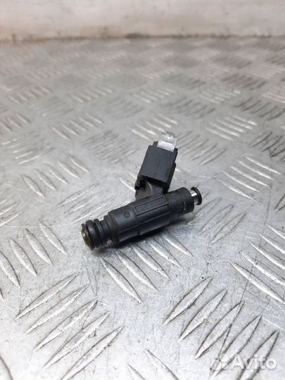 Форсунка Seat Leon хэтчбэк 5 дв. 1.8 AUQ 2002