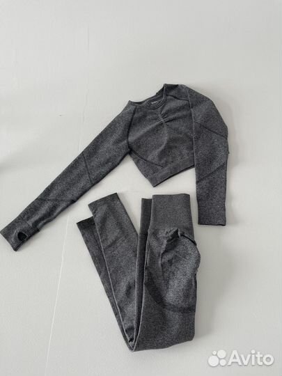 Костюм для фитнеса
