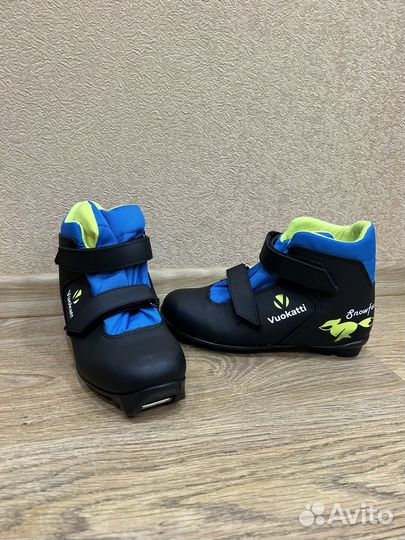 Лыжные ботинки