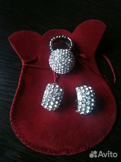 Бижутерия.Комплект