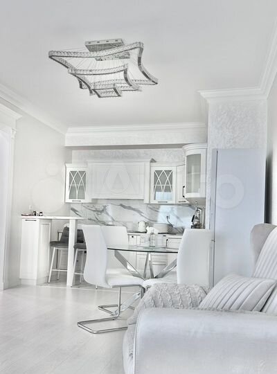 2-к. квартира, 71 м², 6/42 эт.