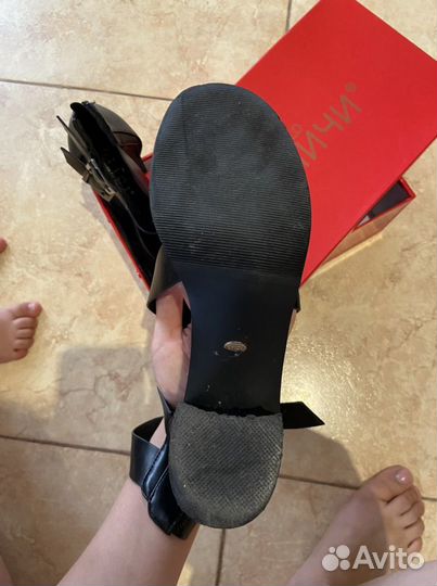 Босоножки 38
