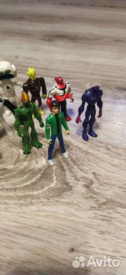 Фигурки бен 10 Тен