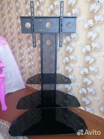 Полка под телевизор