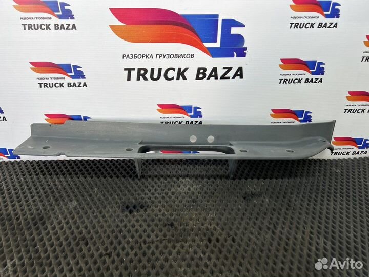 Заглушка бампера правая Man TGA, Man TGS