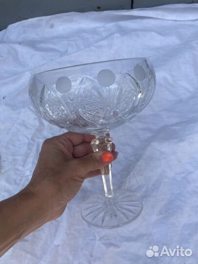 Ваза на ножке 