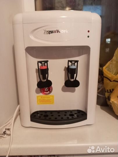 Кулер для воды новый