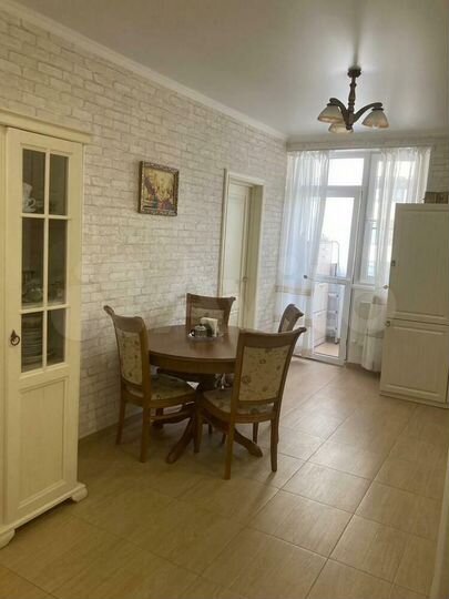 2-к. квартира, 52 м², 3/9 эт.