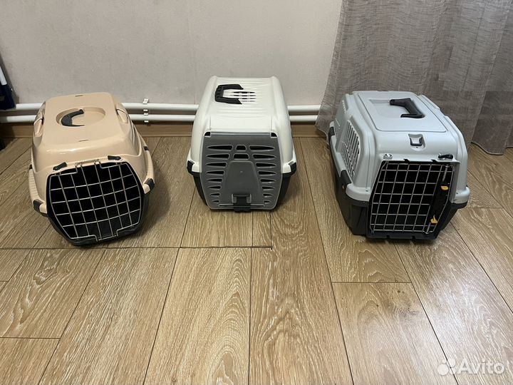 Переноска для кошек и маленьких собак