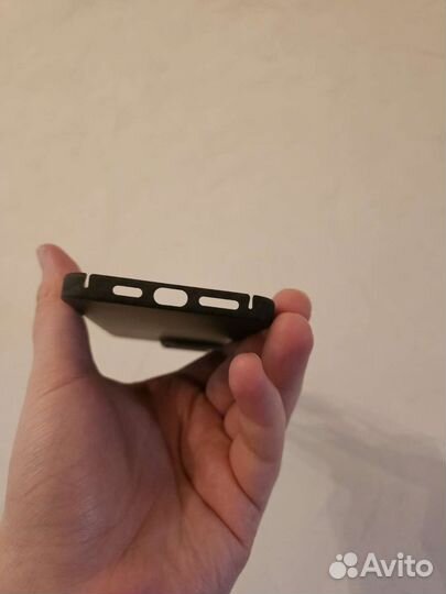 Великолепный карбоновый чехол на iPhone 14 Pro Max