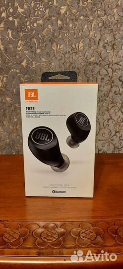 Беспроводные наушники JBL