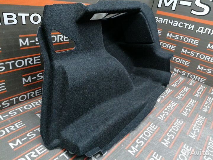 Обшивка багажника задняя правая Bmw 1-Series E87