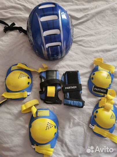 Роликовые коньки 32-35, защита, шлем