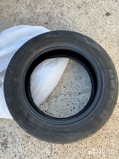 Nexen Classe Premiere 672 215/60 R17 96H