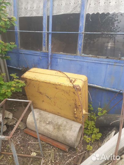 Продаю бак для топлива на 200 литров