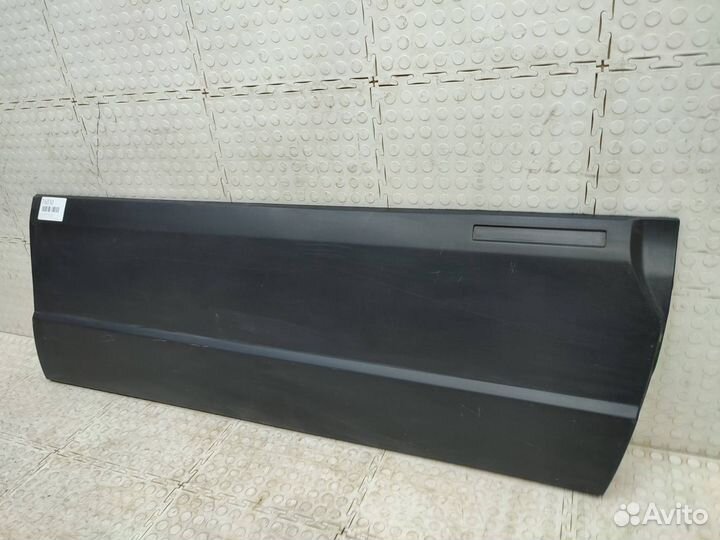 Накладка двери передняя правая Chevrolet Niva