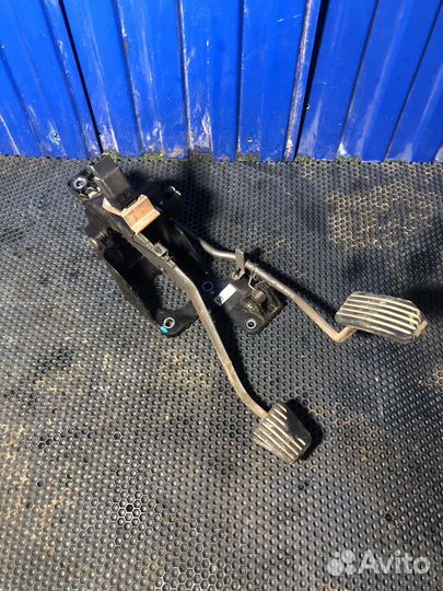 Блок педалей Chevrolet lacetti 1.4 F14D3