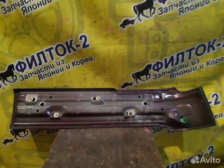 Накладка на крыло toyota isis ANM10 1AZ-FSE 608354